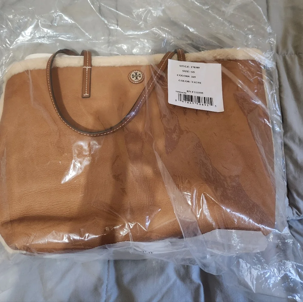 Tory Burch Blake Shearling Large Tote With Leather Pouch